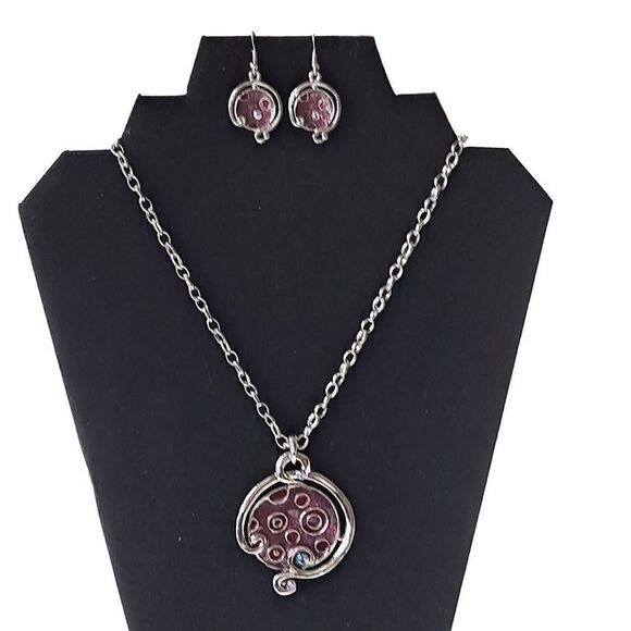 Ladies Silvertone statement necklace and earring set Nwt - Picture 1 of 6